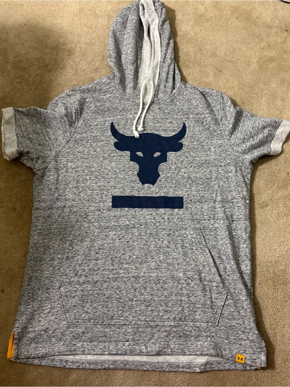 Under Armour Gray Short-Sleeve Hoodie with Navy Bull Graphic